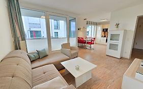 Strandvillen Binz - Ferienwohnung Mit 1 Schlafzimmer Und Balkon Dr-421